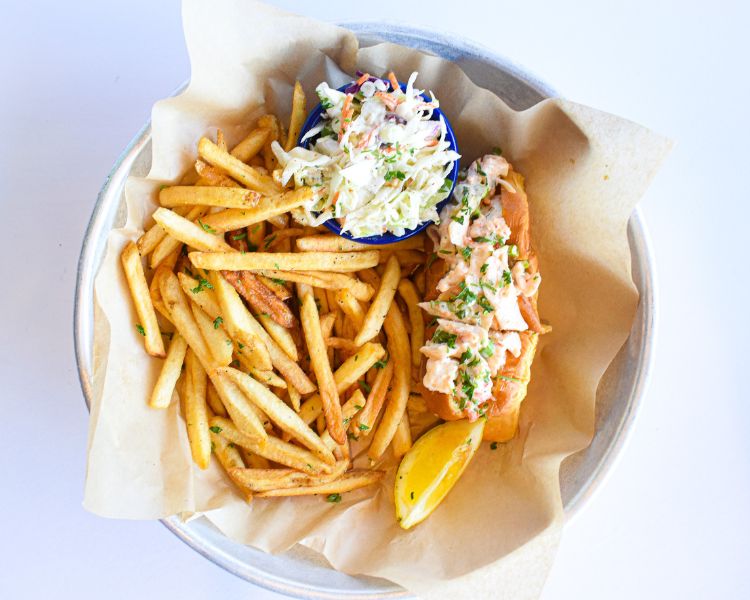 Best Lobster & Shrimp Roll Gatlinburg 